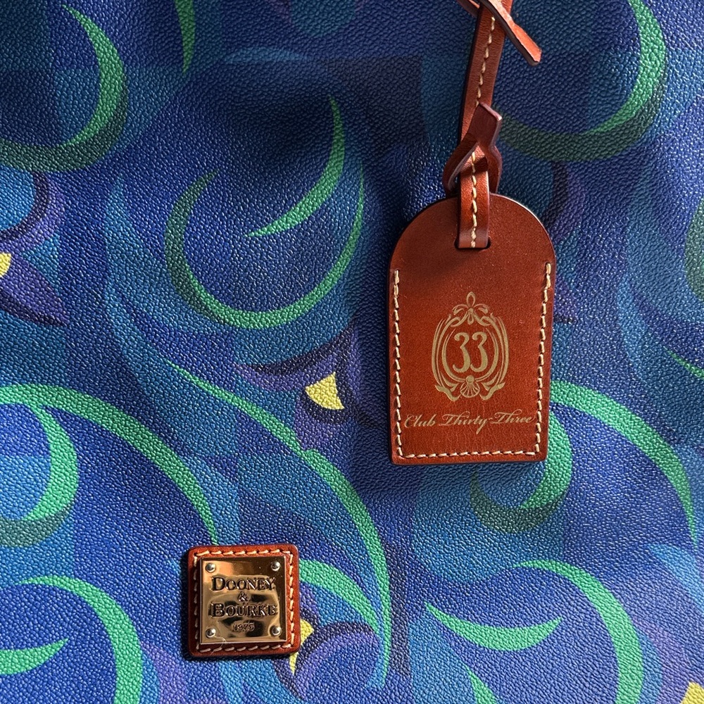 Disney, Club 33 by Dooney & Bourke Salon Nouveau - Picture 2 of 7